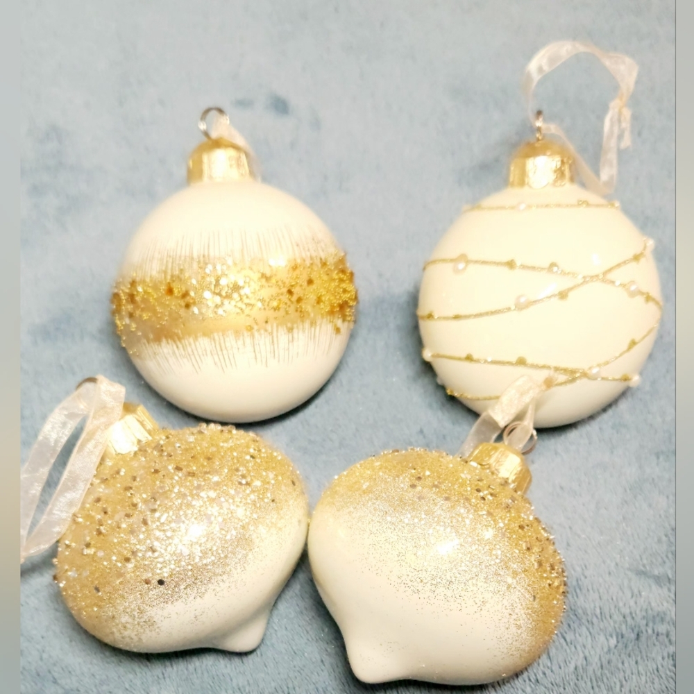Set Of 4 Large Elegant Gold and White Glass Christmas Holiday Ornaments